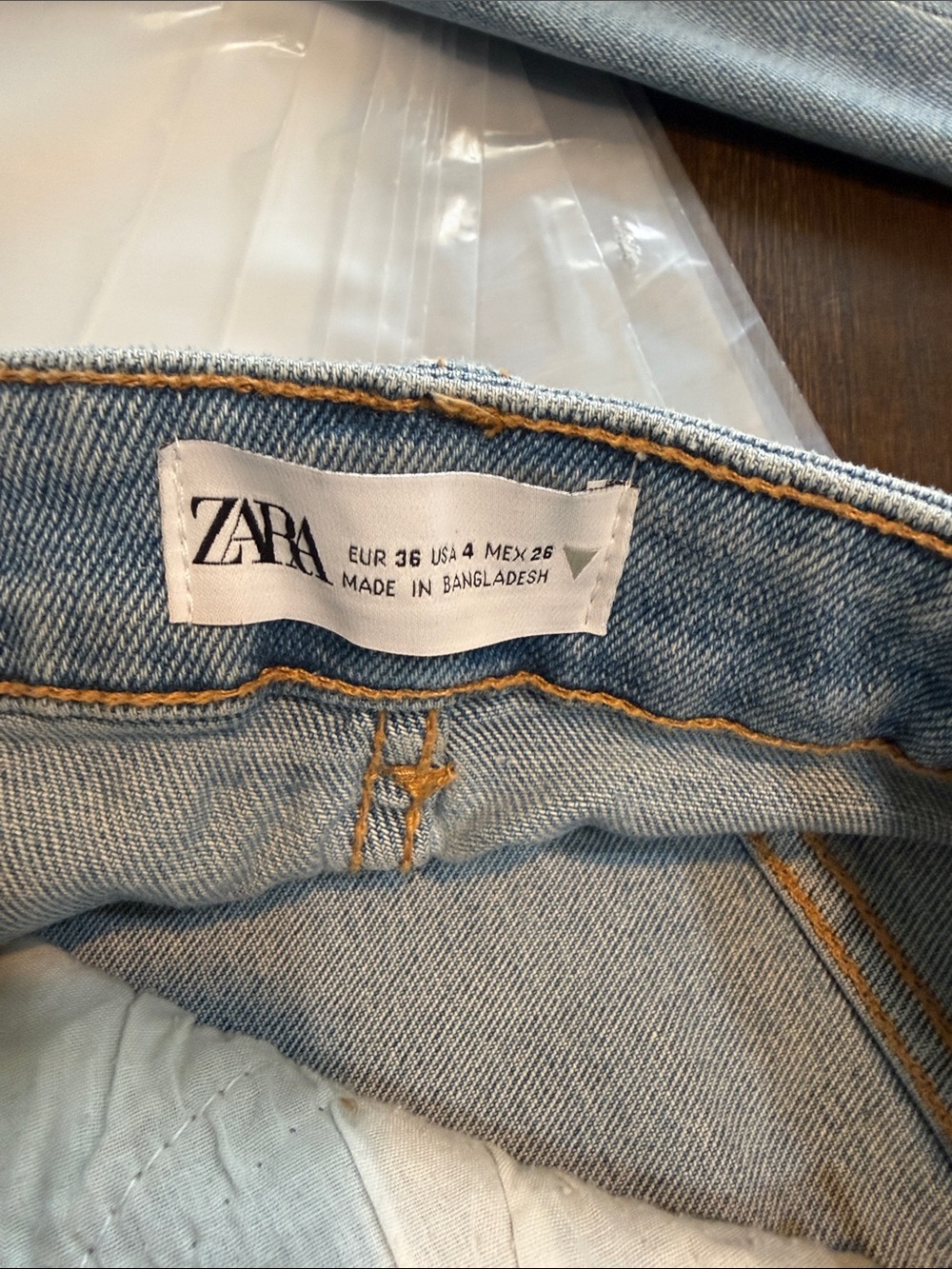 Zara Light Wash Skinny Jeans Size 4 Stretch Denim Mid Rise - Picture 3 of 6